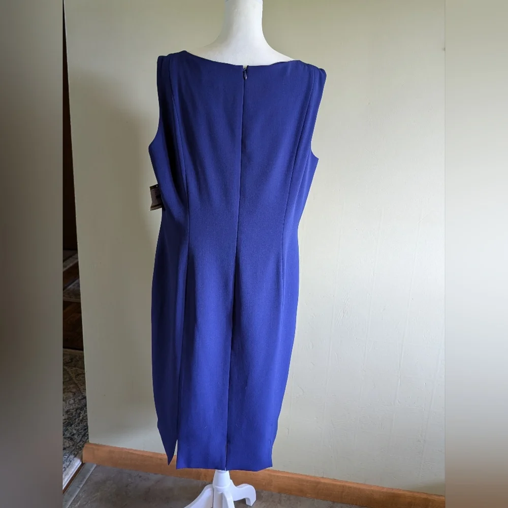 Elegant Kasper Blue Sleeveless Dress - Picture 3 of 7